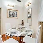 דירה Elegant *