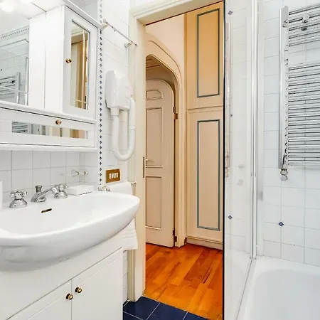 Apartament Elegant *